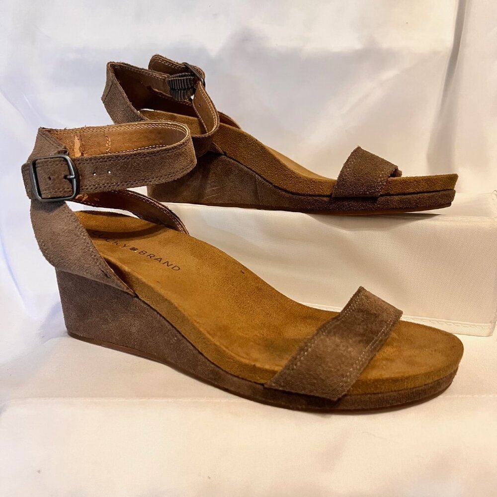 Lucky Brand Wedge 2 1/2" Heels-Suede Ankle Strap Buckle-Taupe/Tan-Size 8 1/2